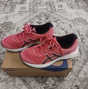 ASICS Gel Contends 6